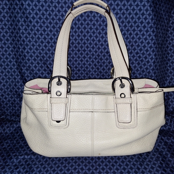 Coach Bag - Picture 2 of 6